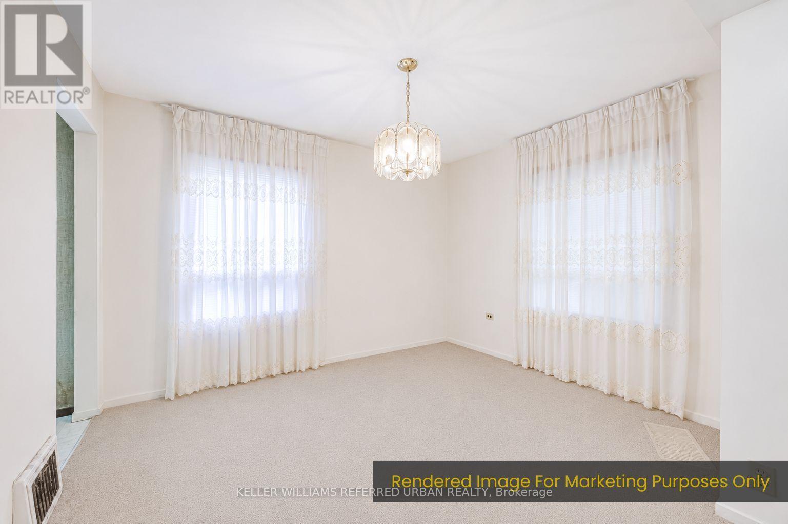 7 SAUNDERS CRESCENT - 8
