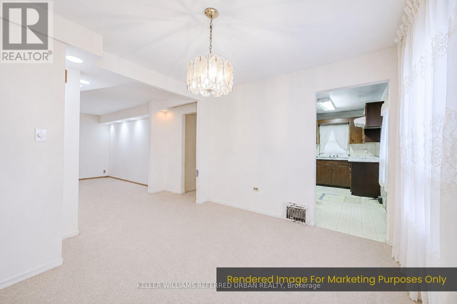 7 SAUNDERS CRESCENT - 9