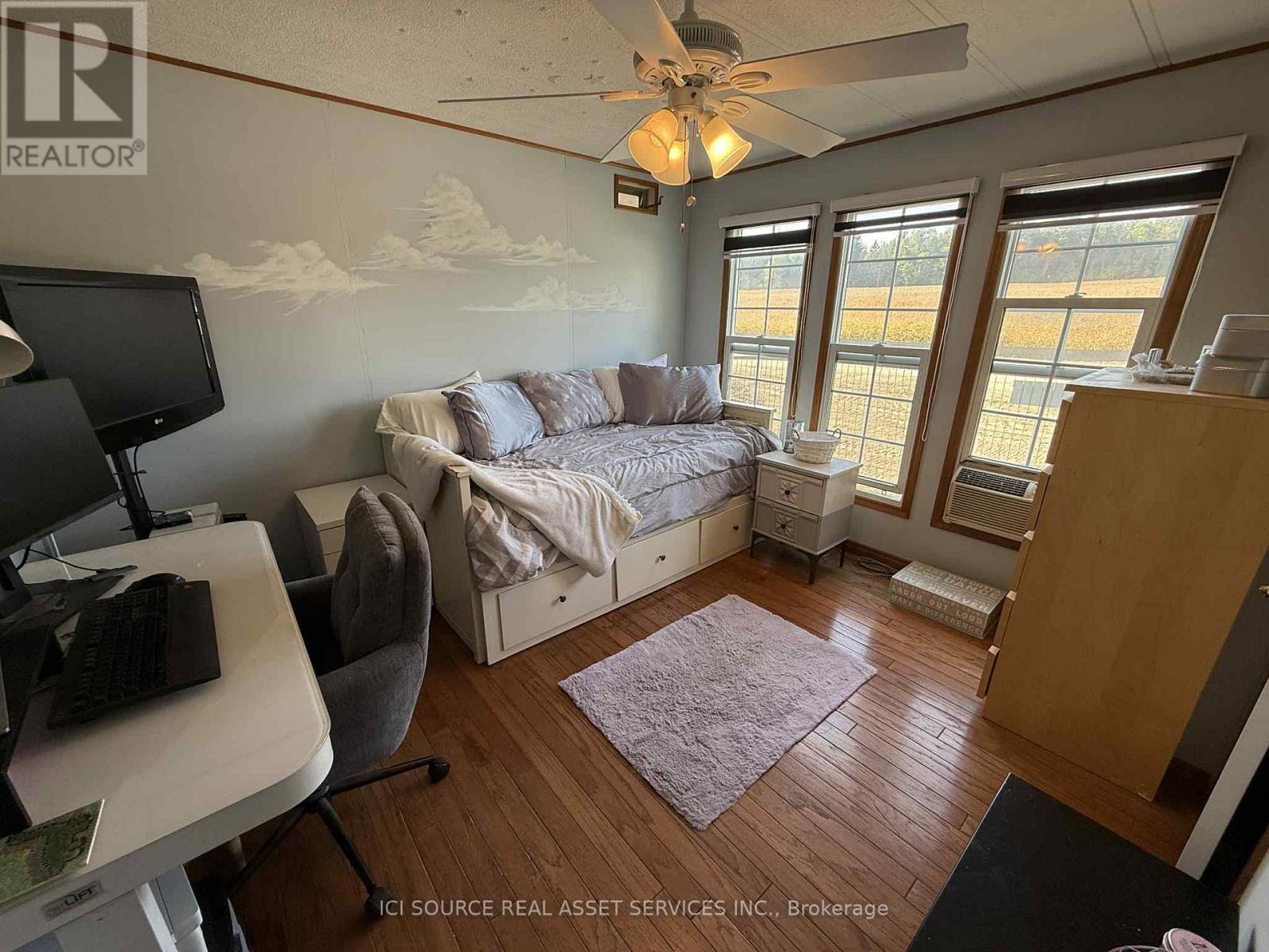 #SITE 14 580 BEAVER CREEK ROAD - 23