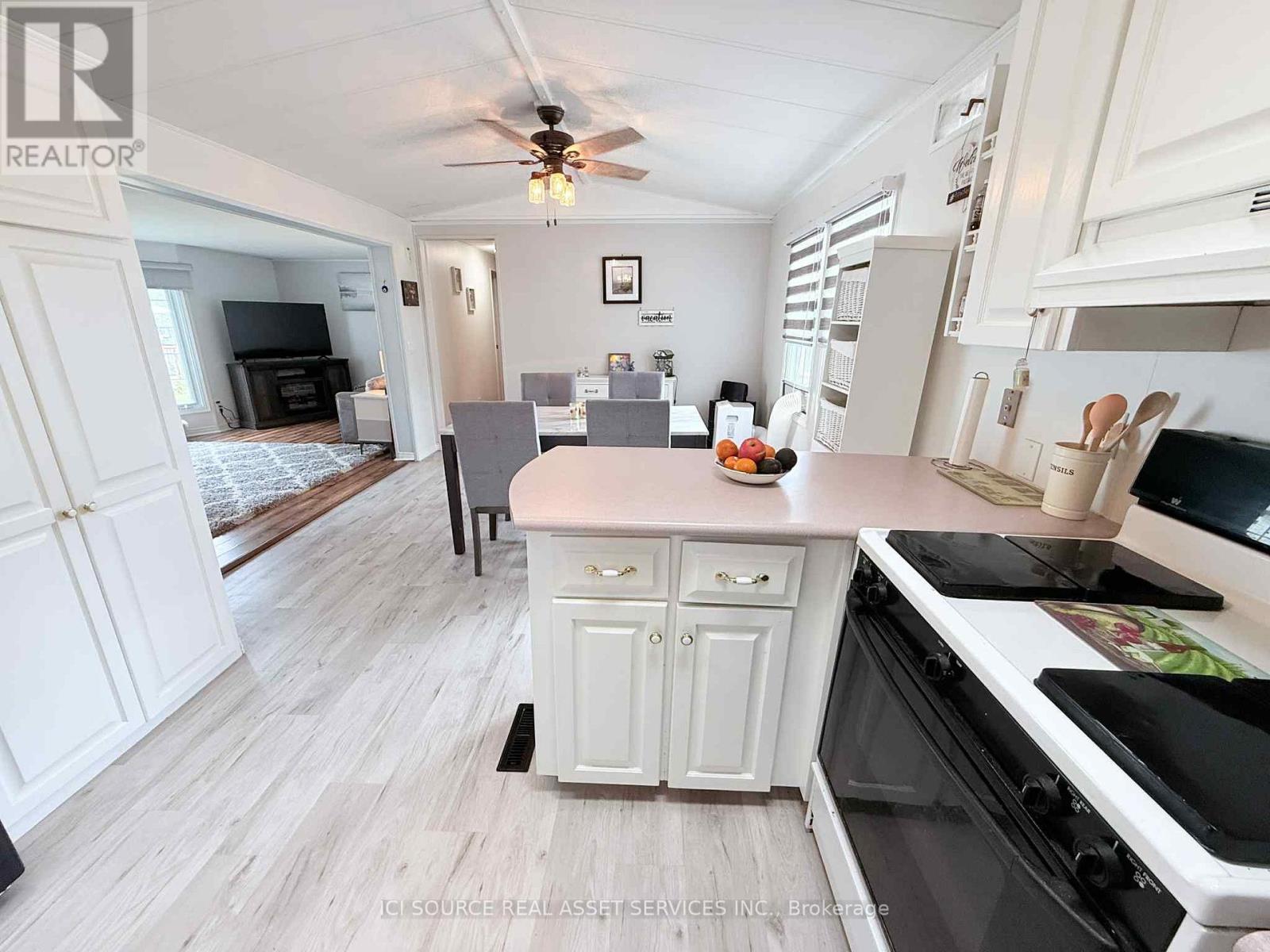 #SITE 14 580 BEAVER CREEK ROAD - 9