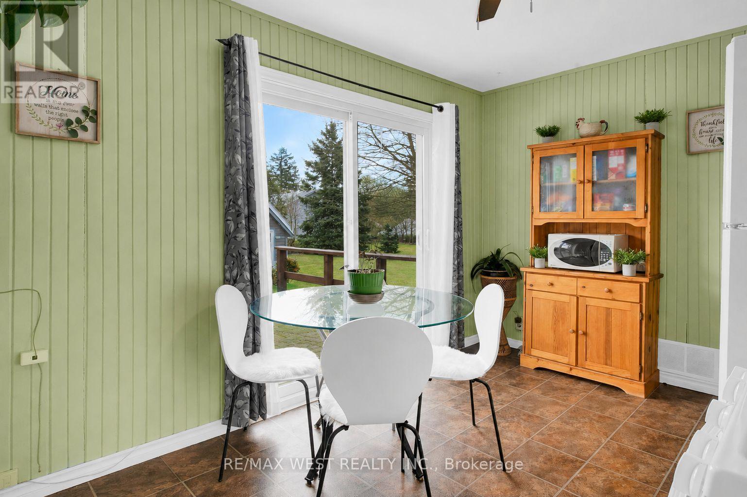 15 MILLWOOD ROAD - 6