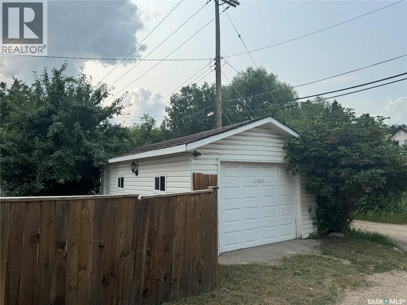 100 105th STREET W - Image 42