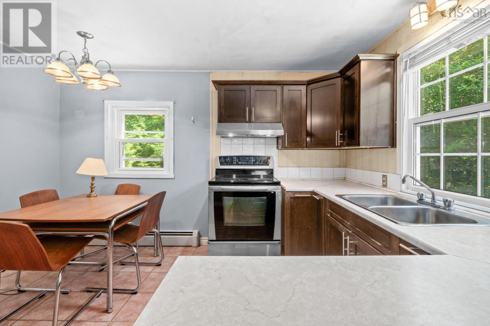 161 Lakeview Road - 14