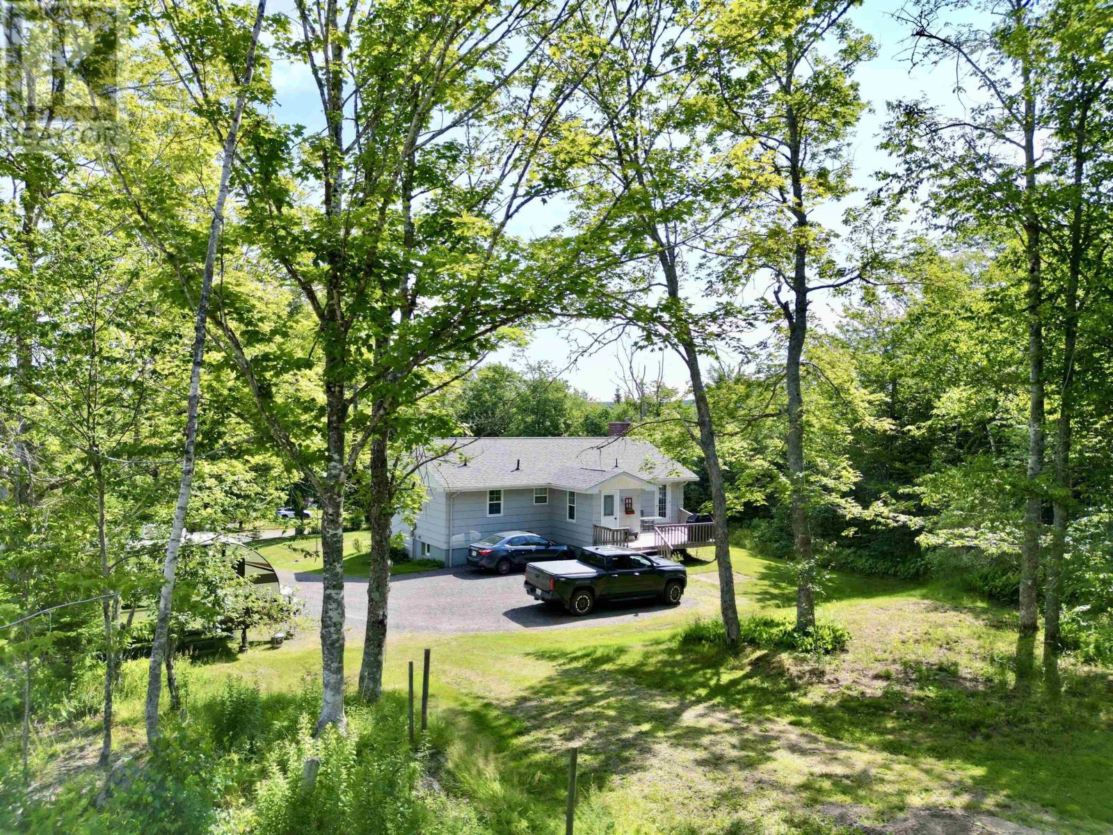 578 GREENFIELD Road - Image 4