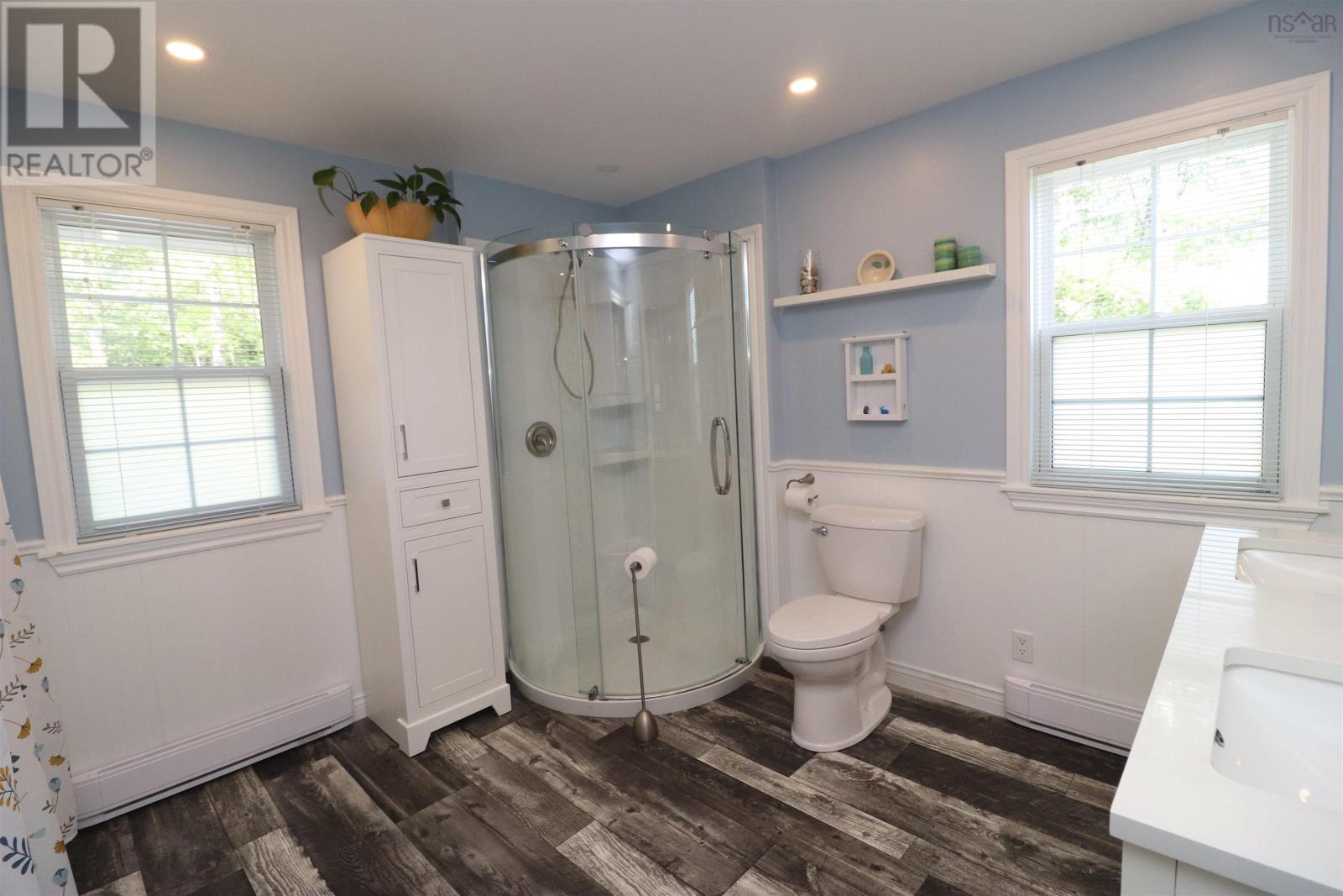 578 GREENFIELD Road - Image 17