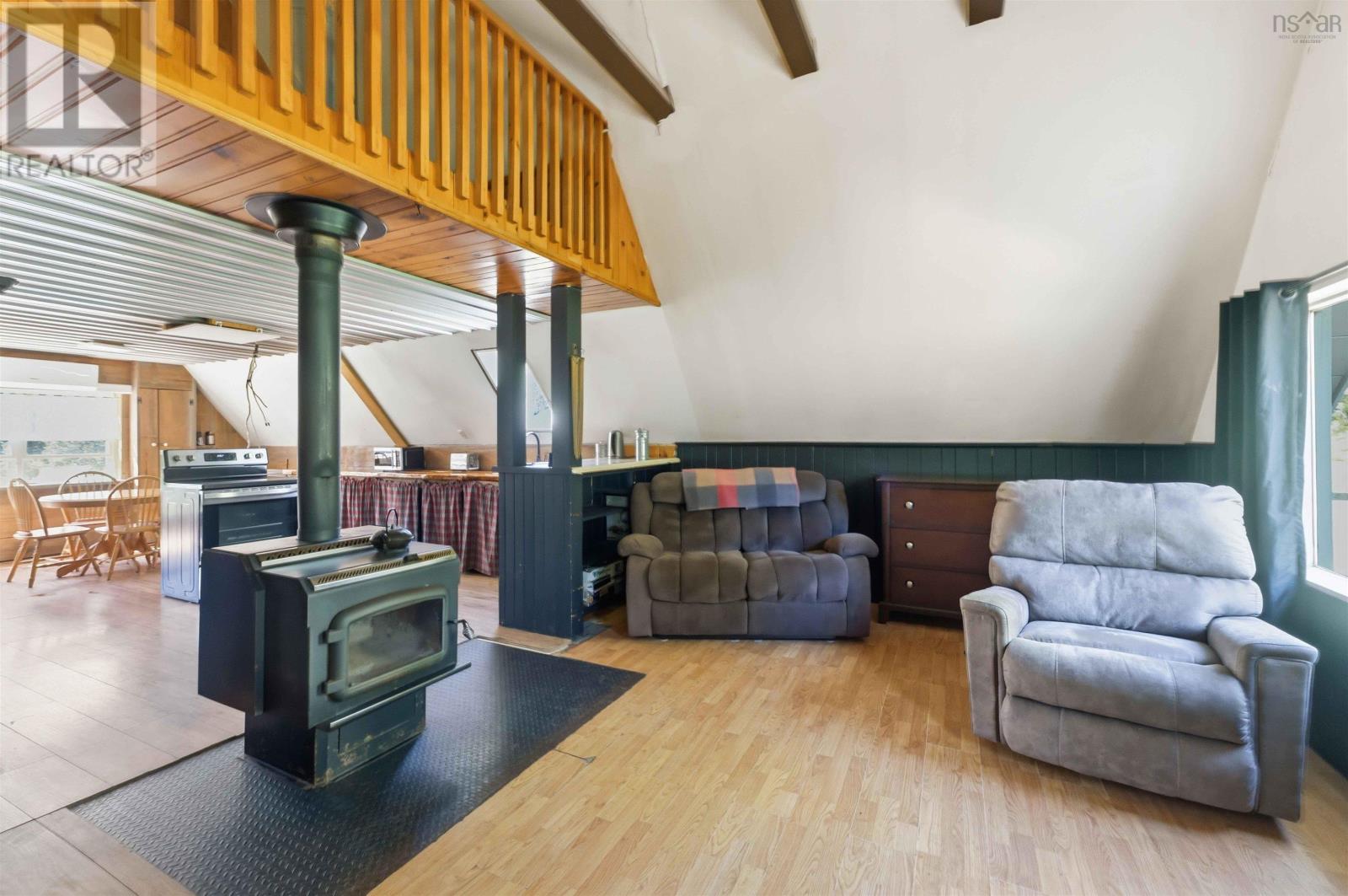 Property 24 of 45 of 552 Beaconsfield Road