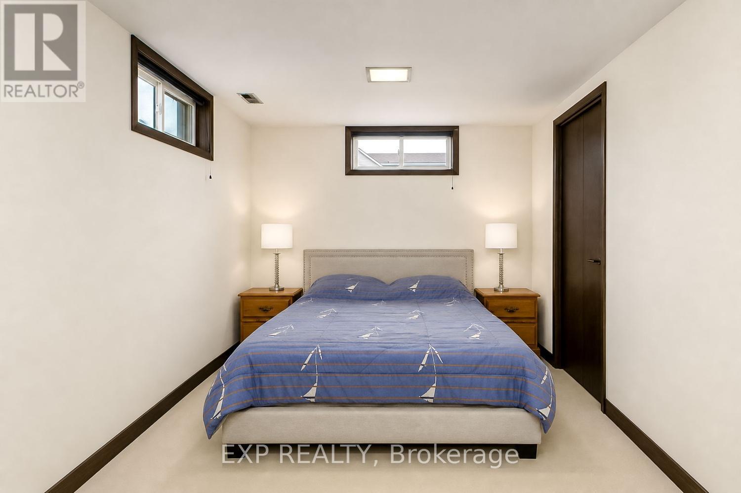 28 DENRICH AVENUE - 27