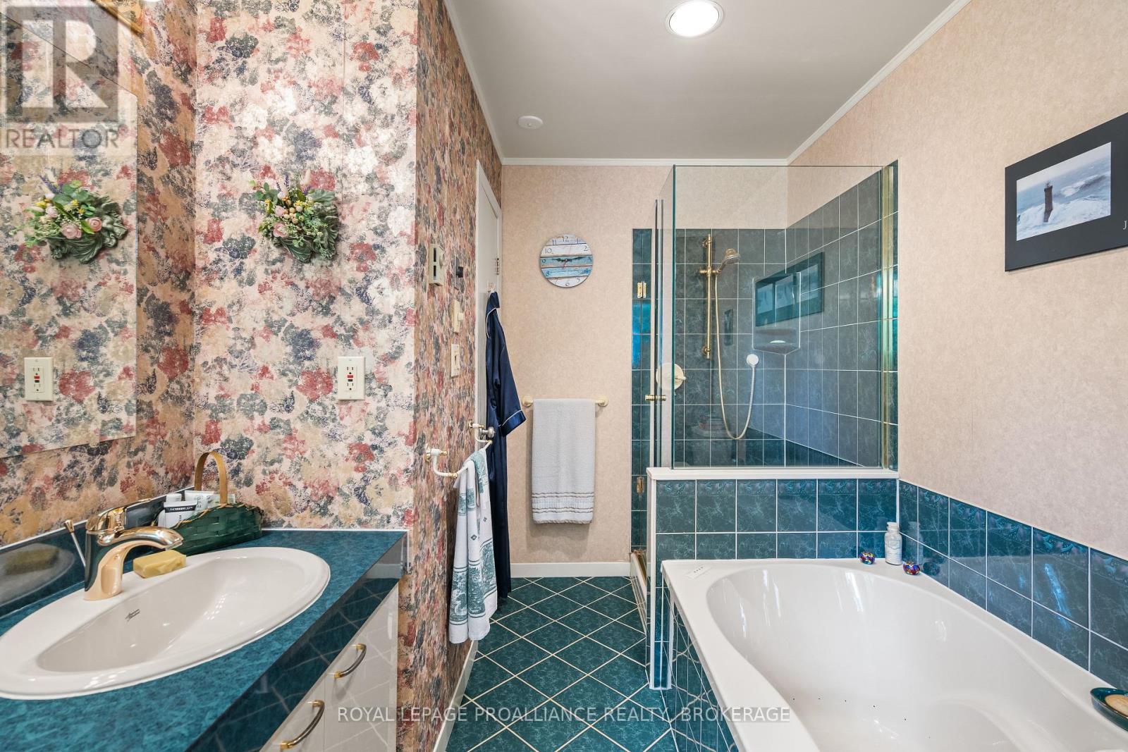 120 CROSS CEMETERY ROAD - 28