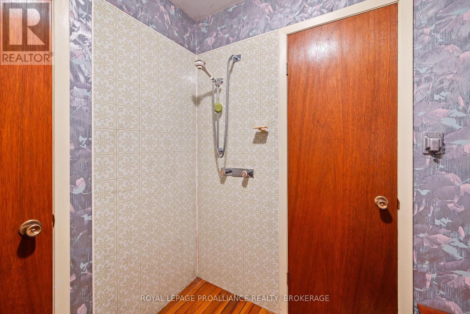 120 CROSS CEMETERY ROAD - 35