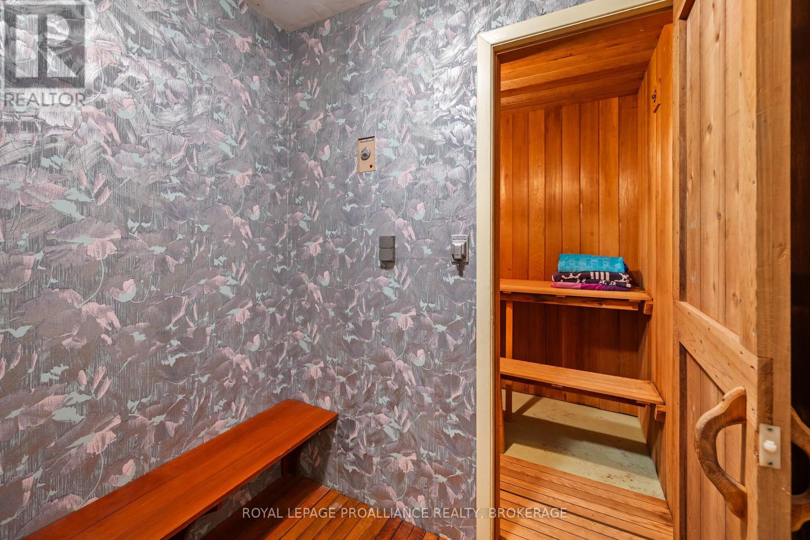 120 CROSS CEMETERY ROAD - 36