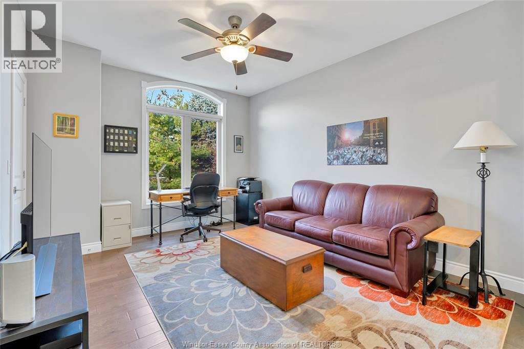 295 CRYSTAL BAY DRIVE - 18