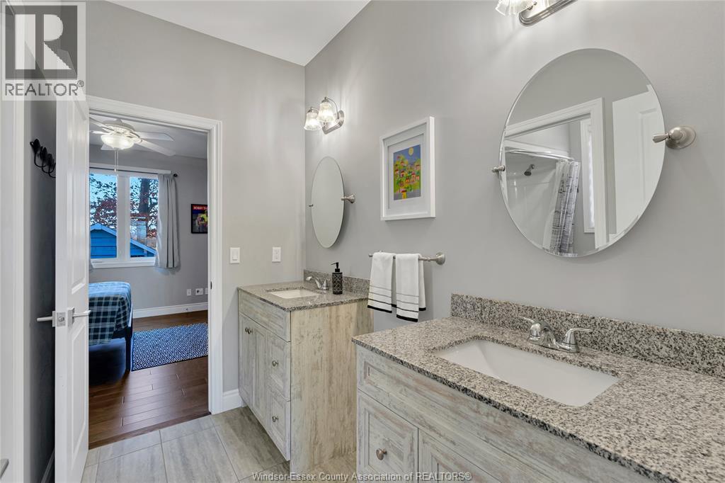 295 CRYSTAL BAY DRIVE - 21