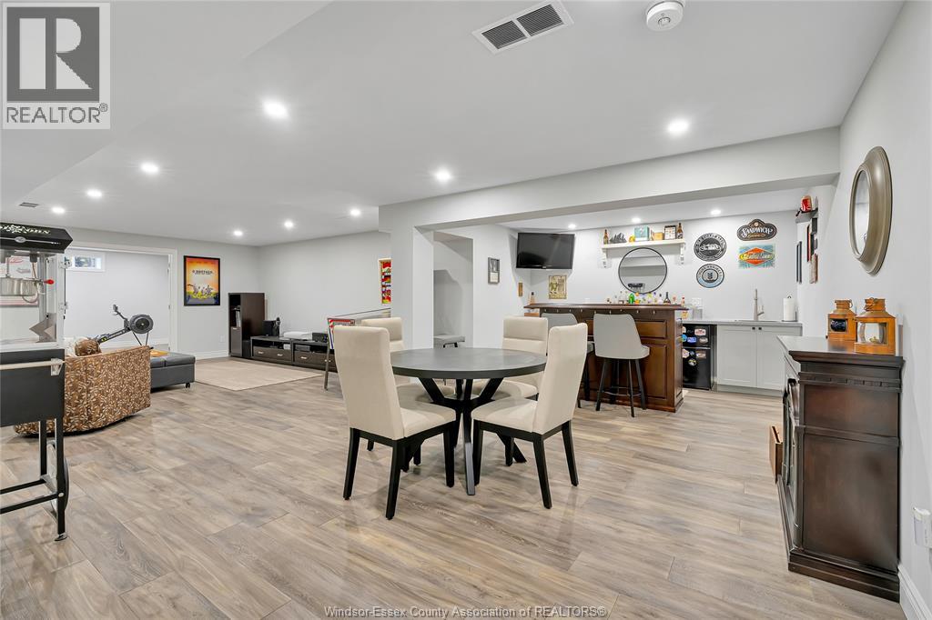 295 CRYSTAL BAY DRIVE - 33
