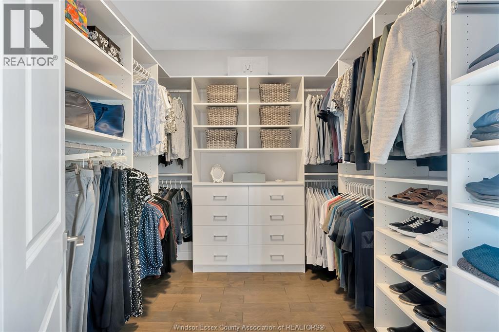 295 CRYSTAL BAY DRIVE - 27