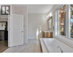 295 Crystal Bay Drive, Amherstburg, ON N9V4A6 Photo 26