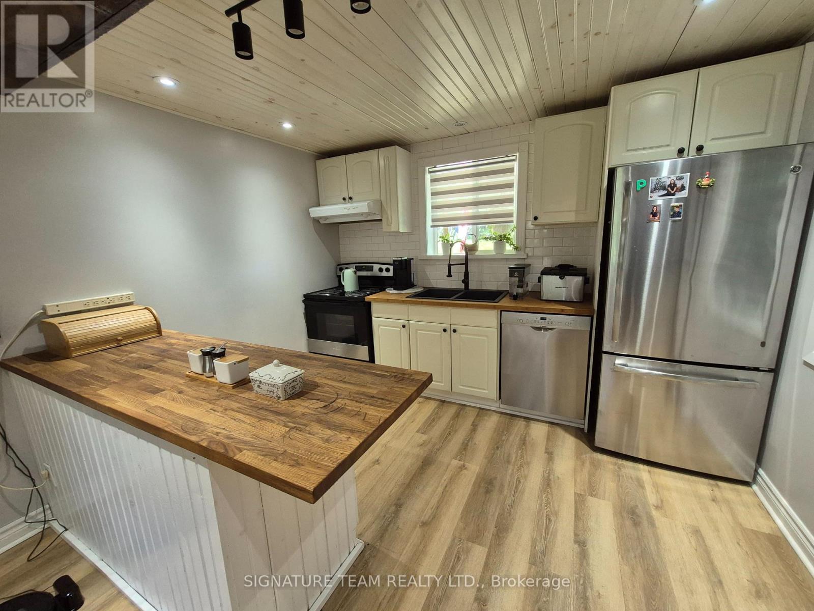 1703 DIVISION ROAD - Image 34