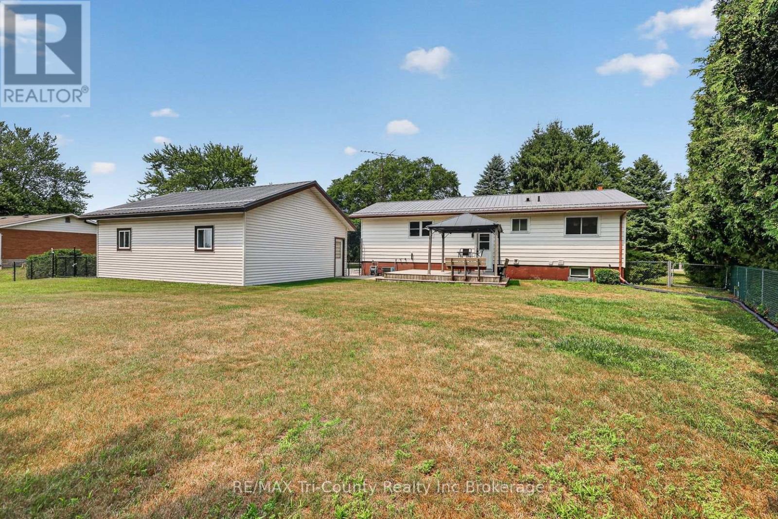 866 NORFOLK COUNTY ROAD 28 ROAD - 3