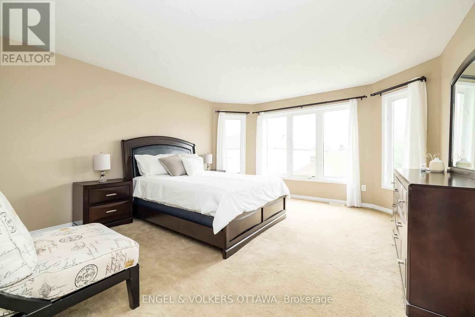 4 Bed, 4 Bath House for Sale in Ottawa – 166 MACARA CRESCENT, Ottawa – MLS# X13540974 - Image 39