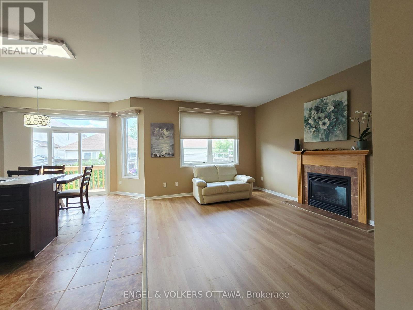 4 Bed, 4 Bath House for Sale in Ottawa – 166 MACARA CRESCENT, Ottawa – MLS# X13540974 - Image 29