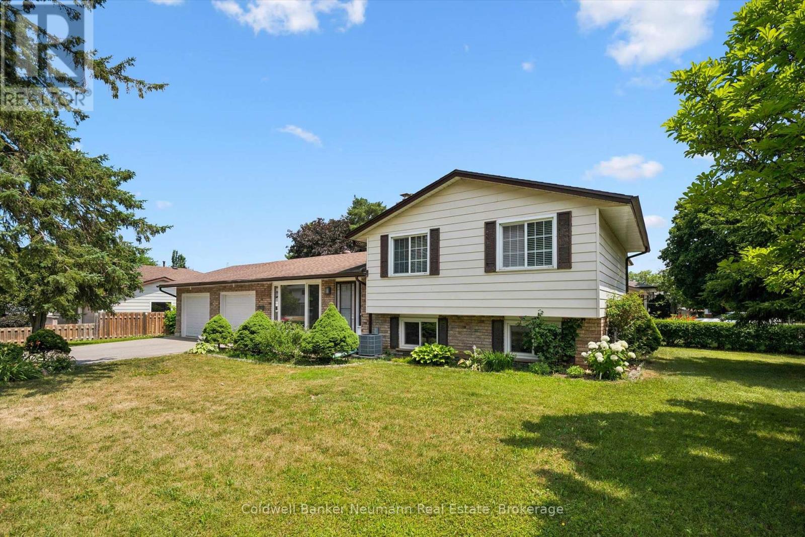 3 MEADOW CRESCENT - 3