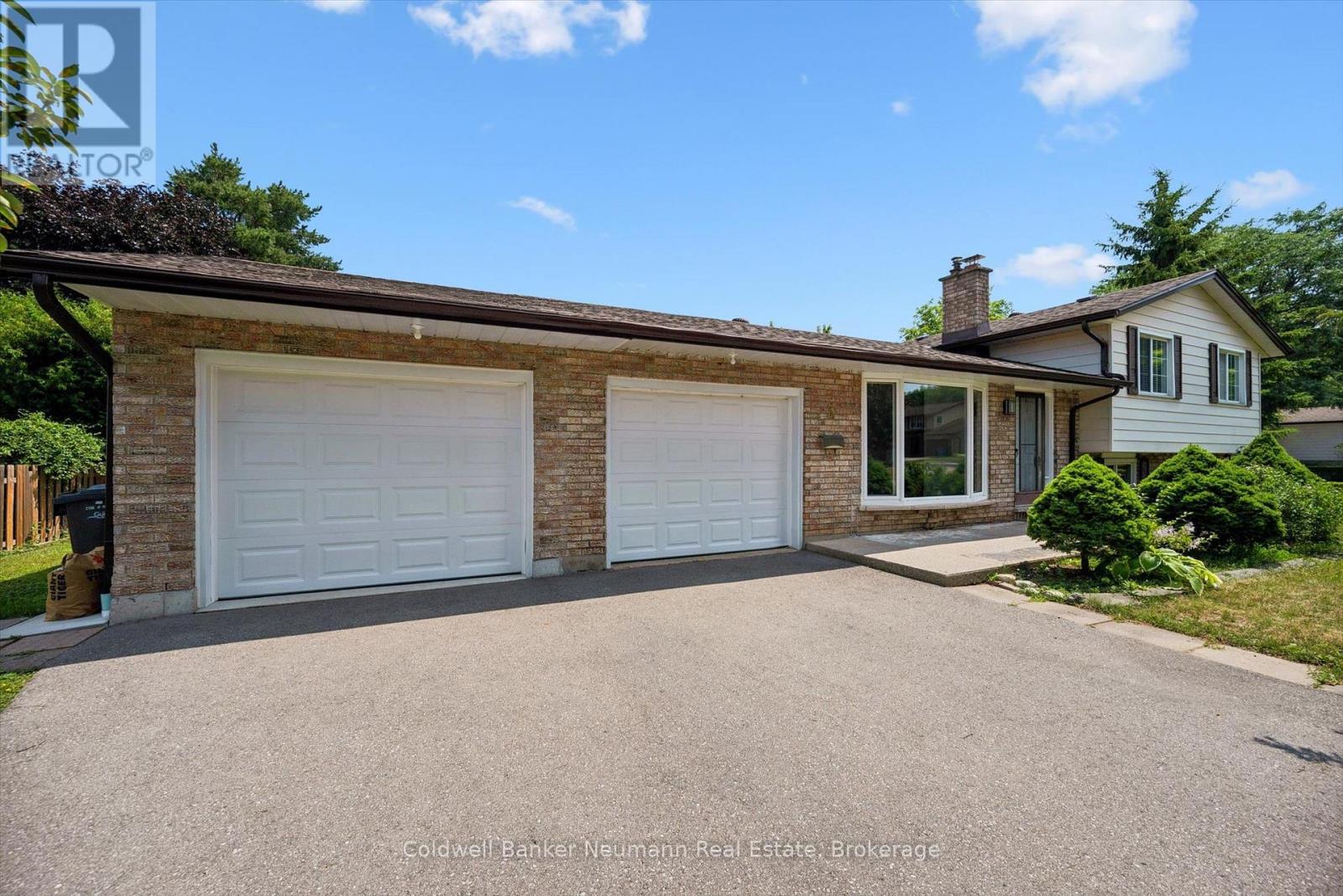 3 MEADOW CRESCENT - 4