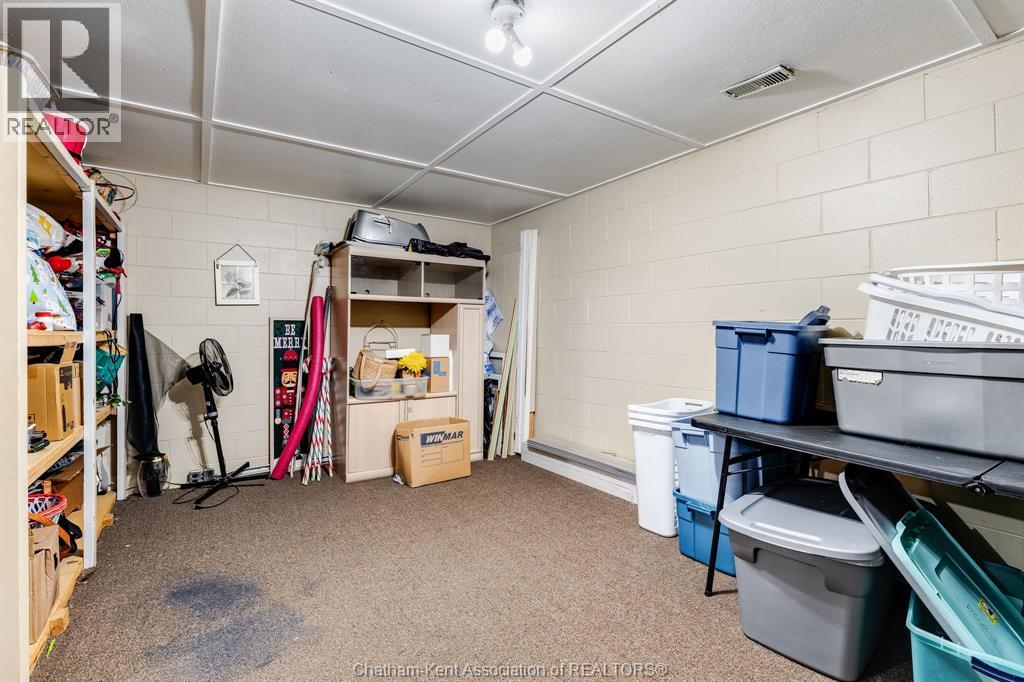 4 Donalda DRIVE - 24