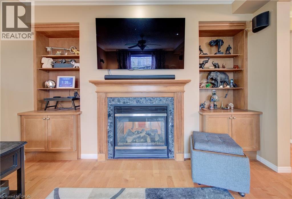 699 COMMONWEALTH Crescent - 16