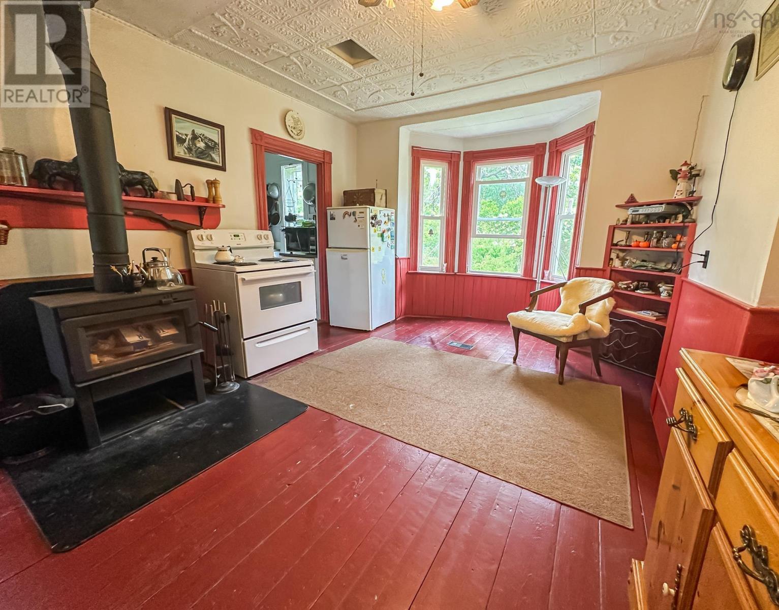 768 Brooklyn Shore Road - Image 6