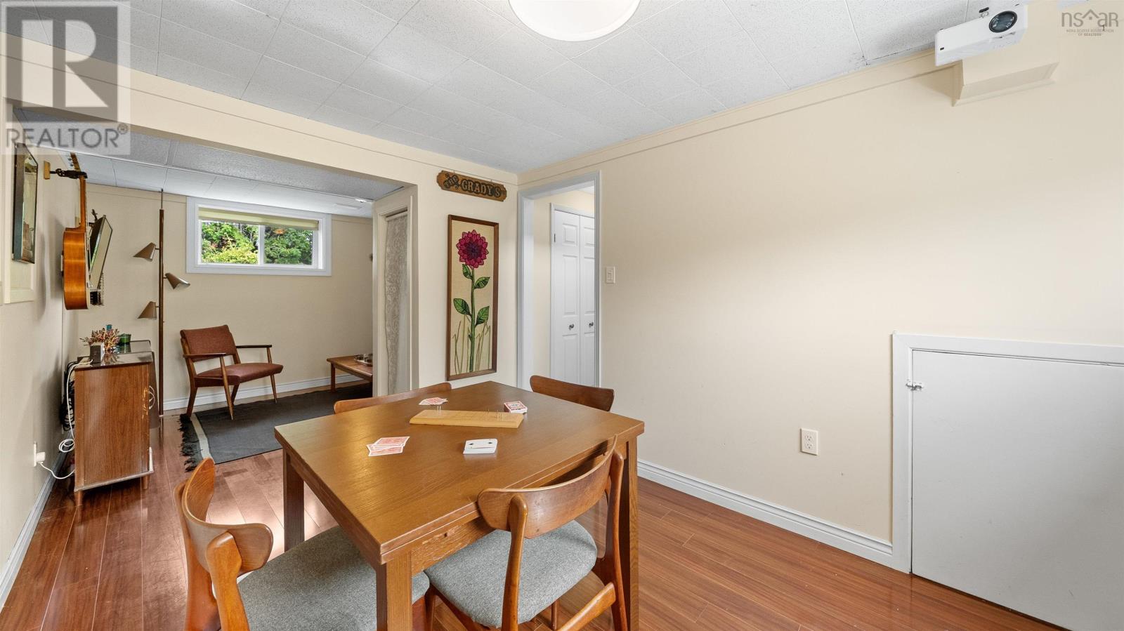 14 Ashgrove Avenue - 26