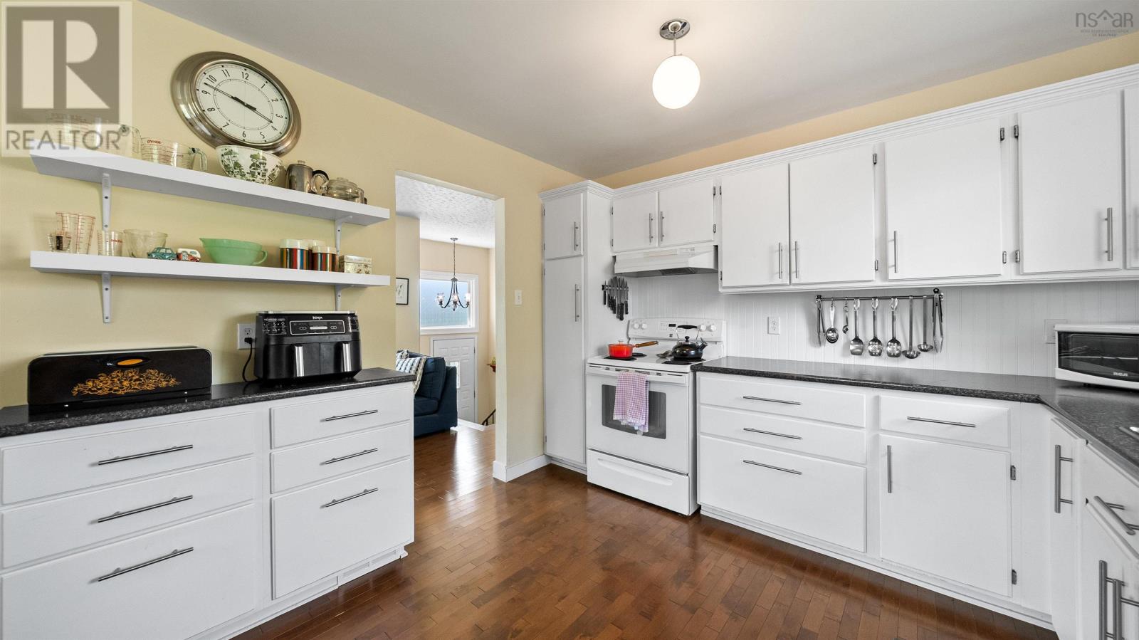 14 Ashgrove Avenue - 9