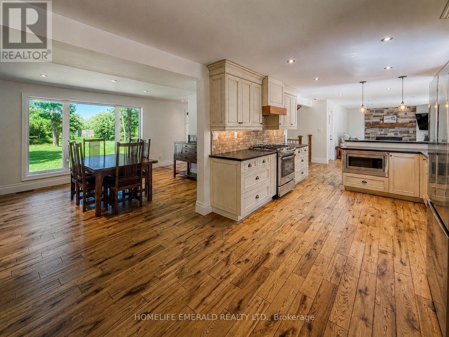 2391 SEADON ROAD - 10