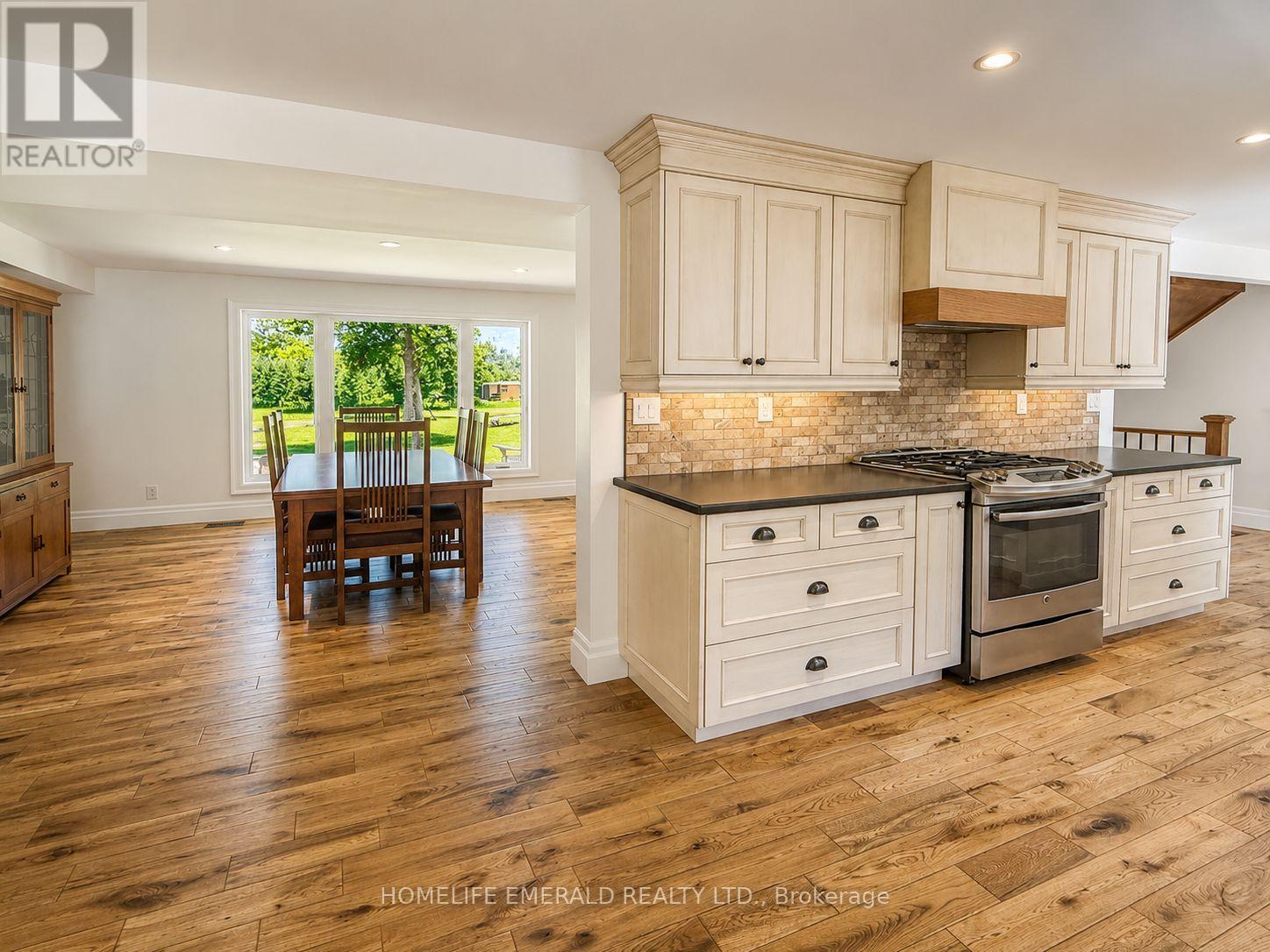 2391 SEADON ROAD - 11