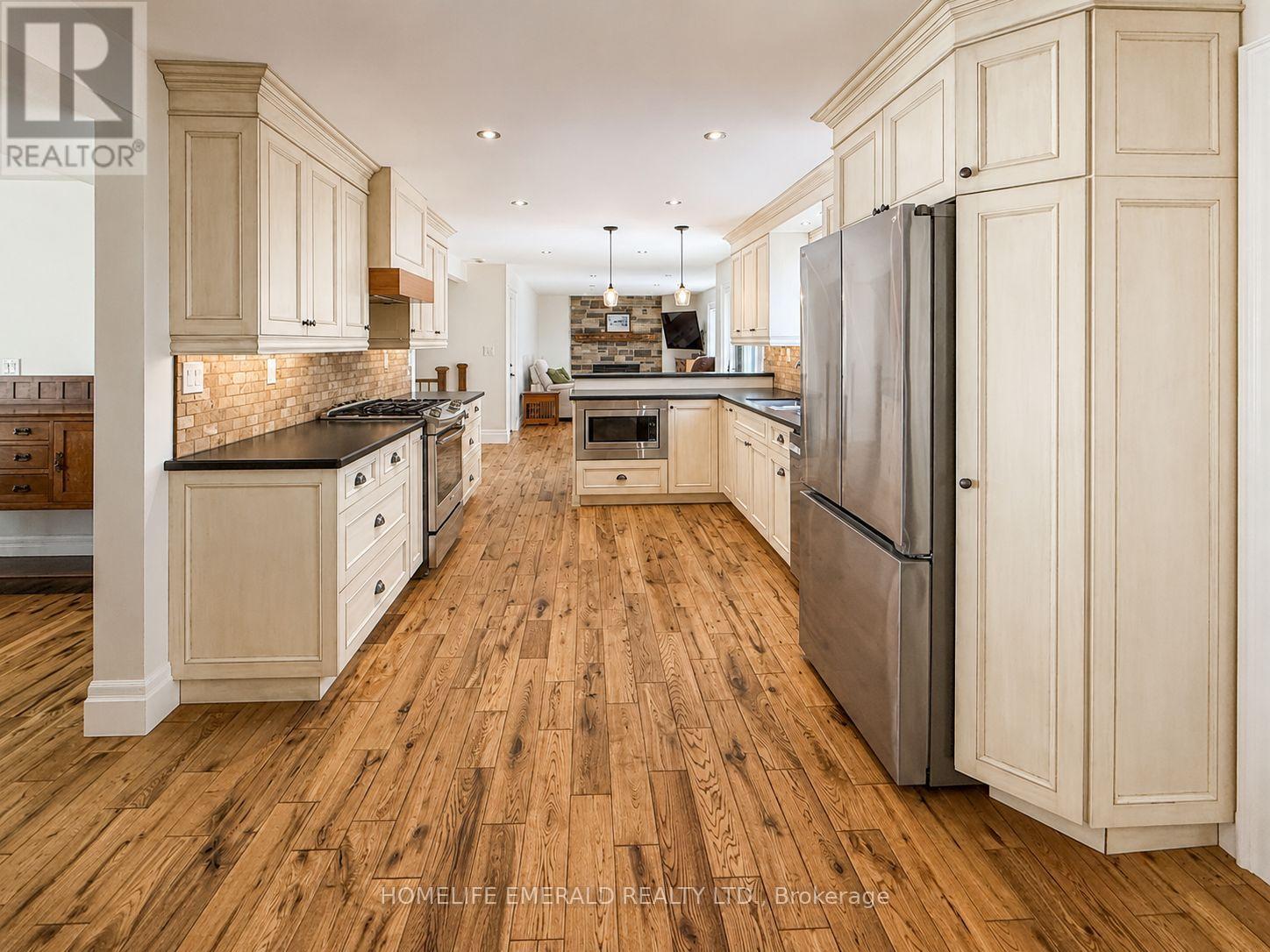 2391 SEADON ROAD - 12