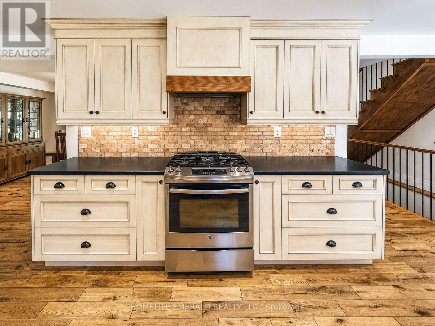 2391 SEADON ROAD - 14