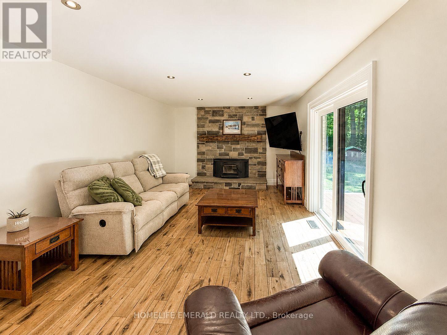 2391 SEADON ROAD - 21