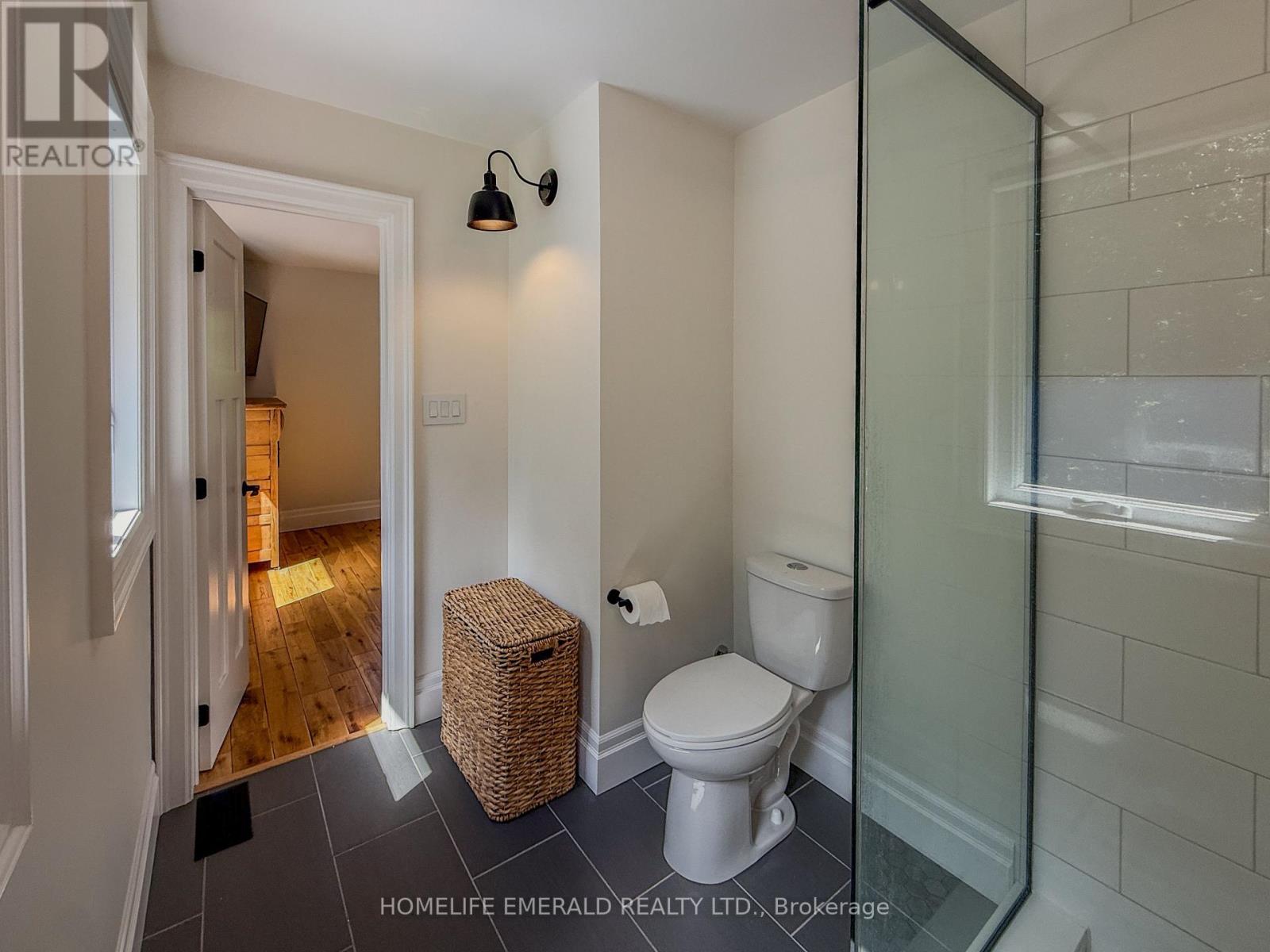2391 SEADON ROAD - 32