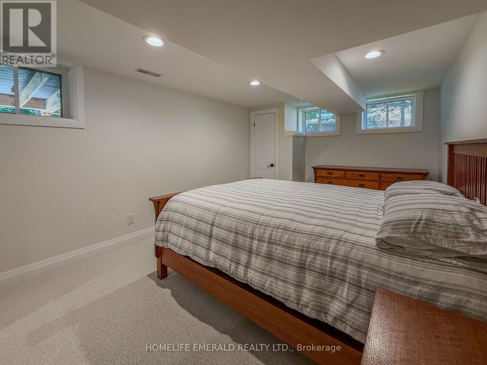 2391 SEADON ROAD - 44