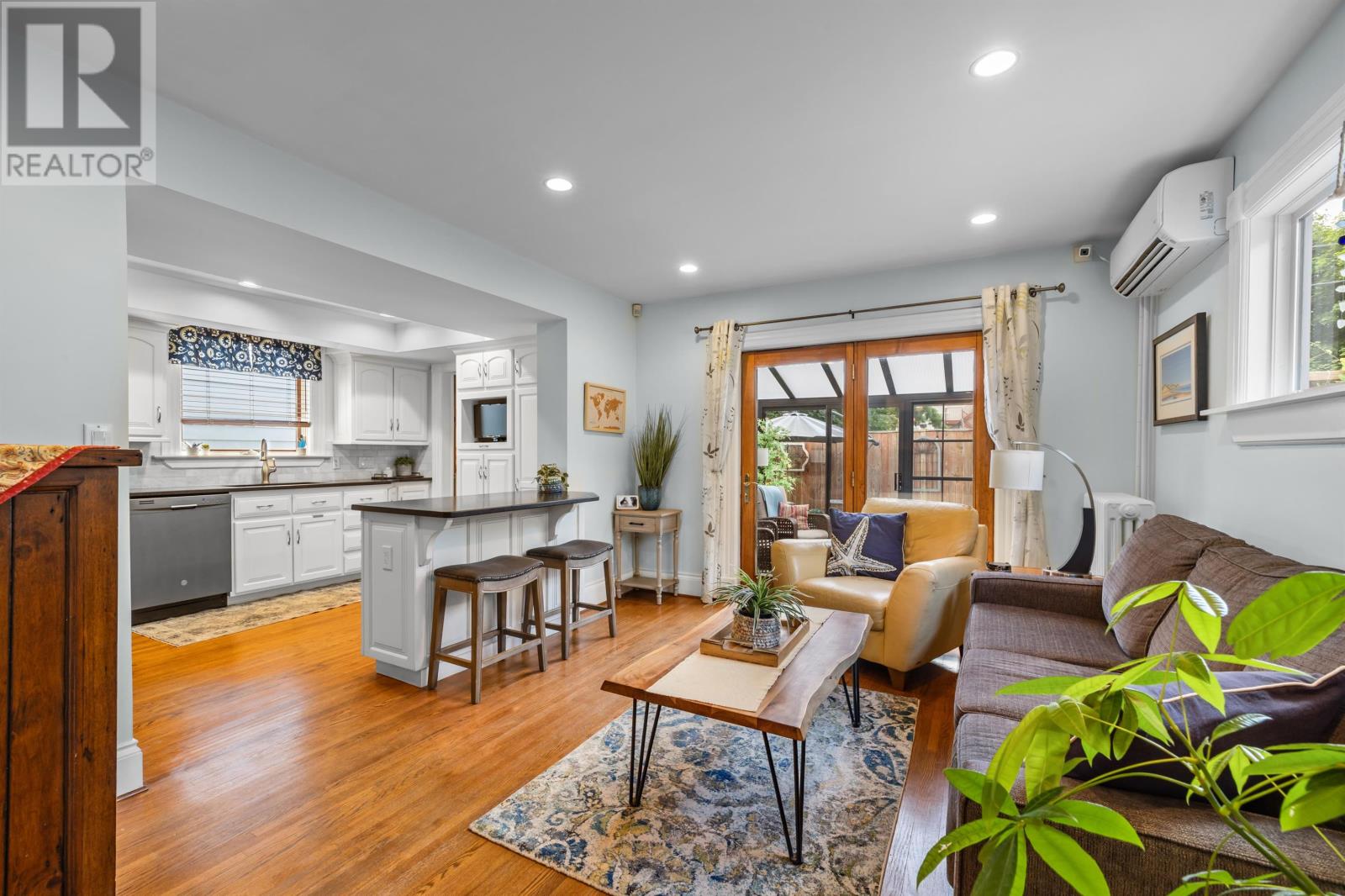 18 Kent Street - 18