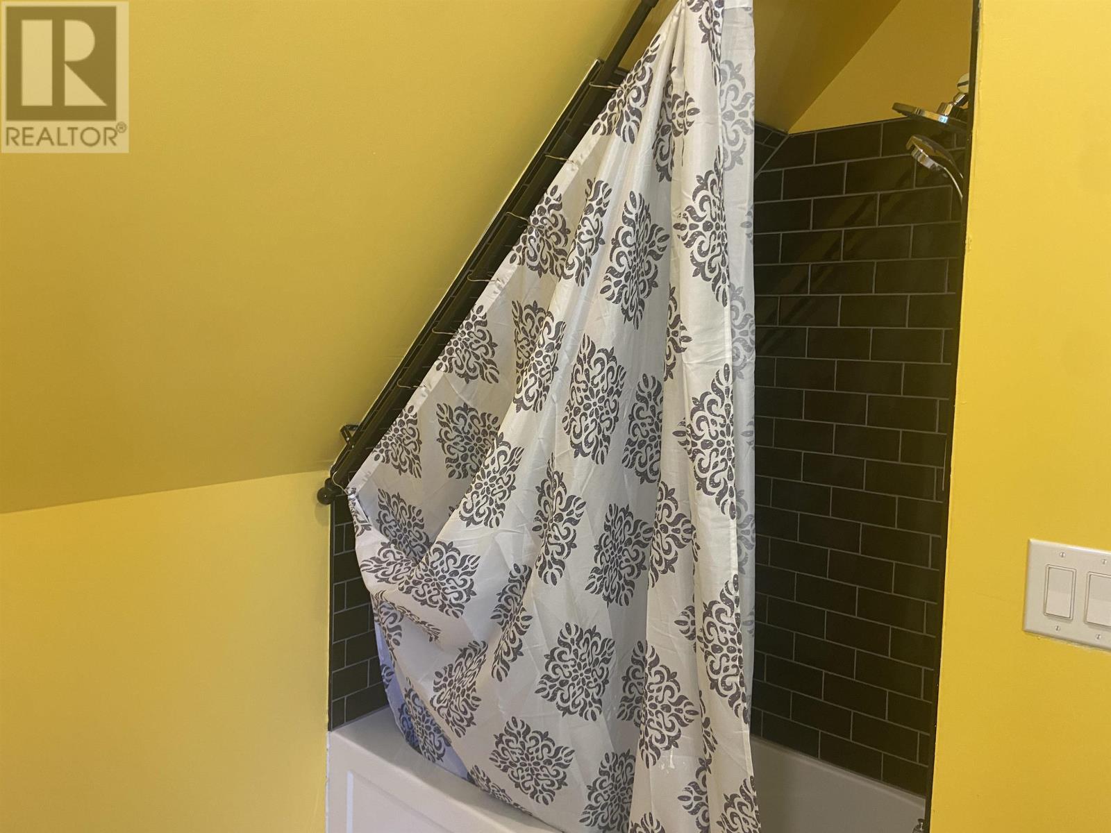 760 Baltic Road - 24