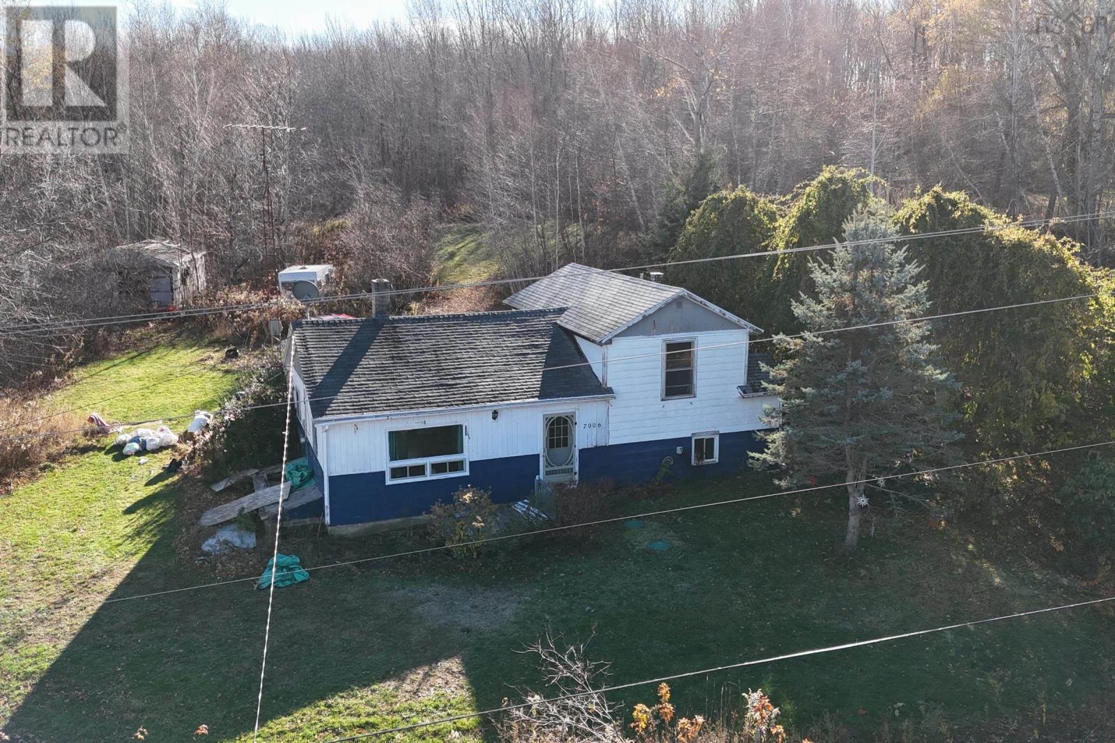 7006 Highway 201 - 1