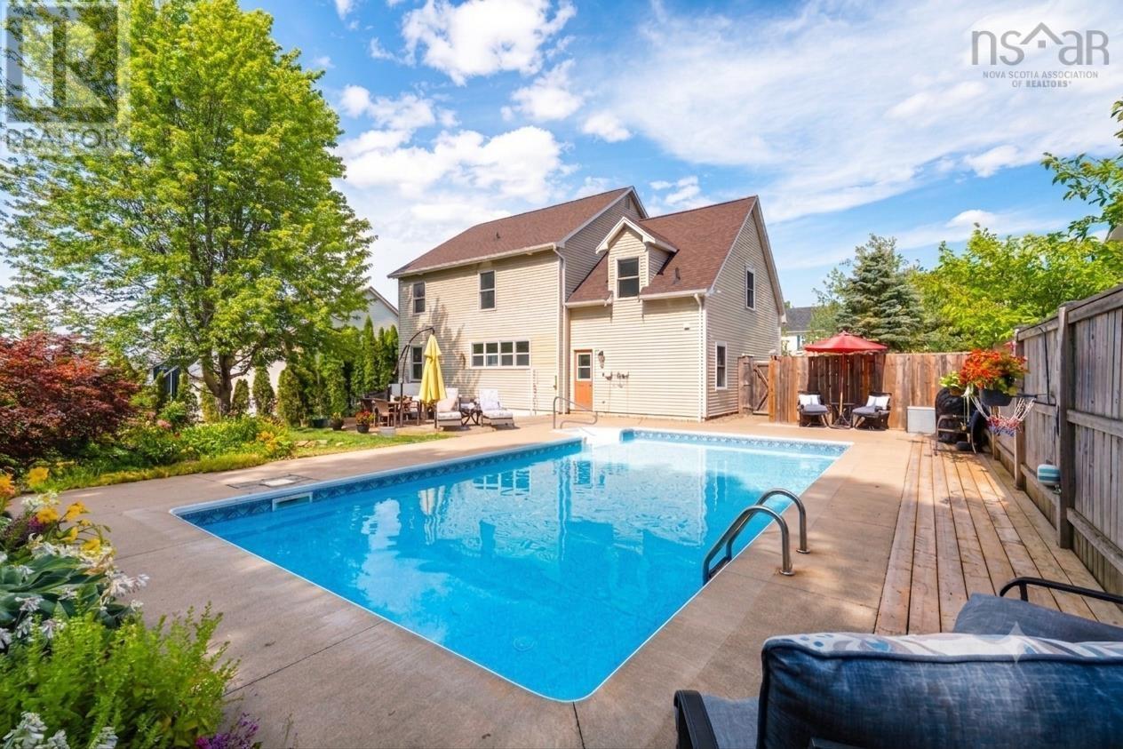 27 Stirling Avenue - 2