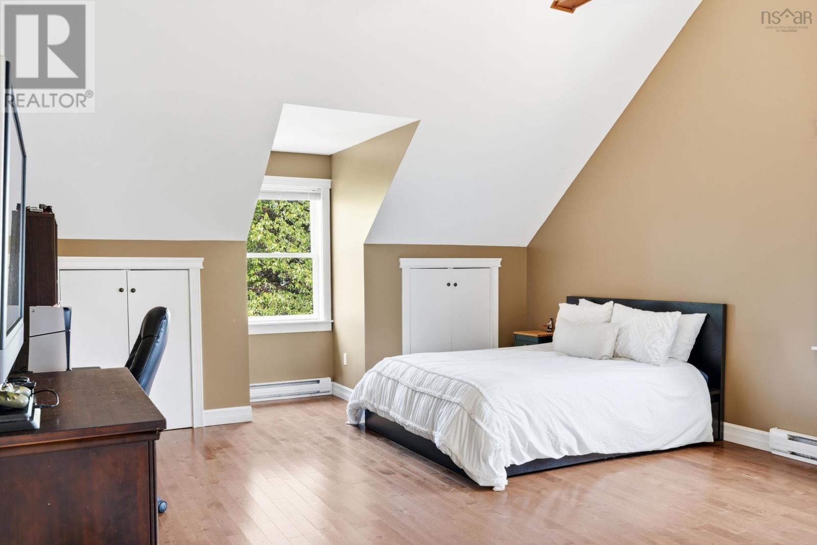 27 Stirling Avenue - 31