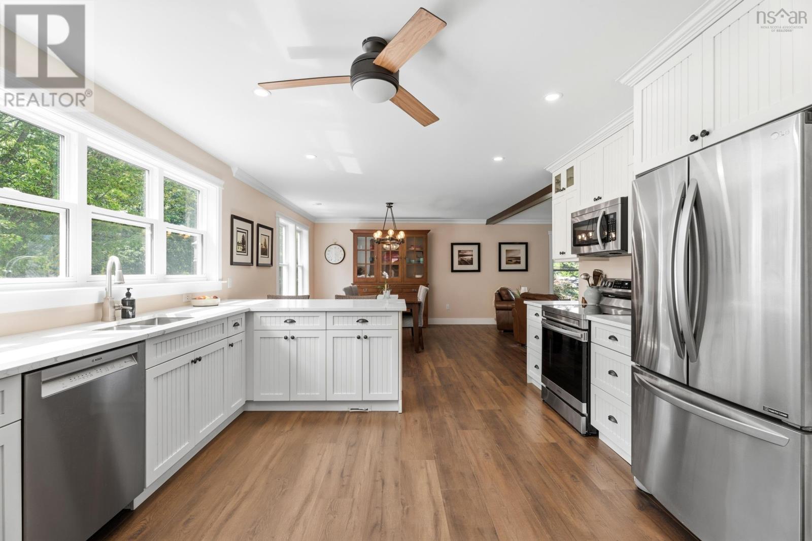 27 Stirling Avenue - 16