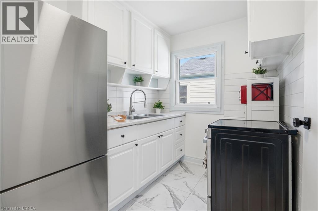 48 SEVENTH Avenue - 8