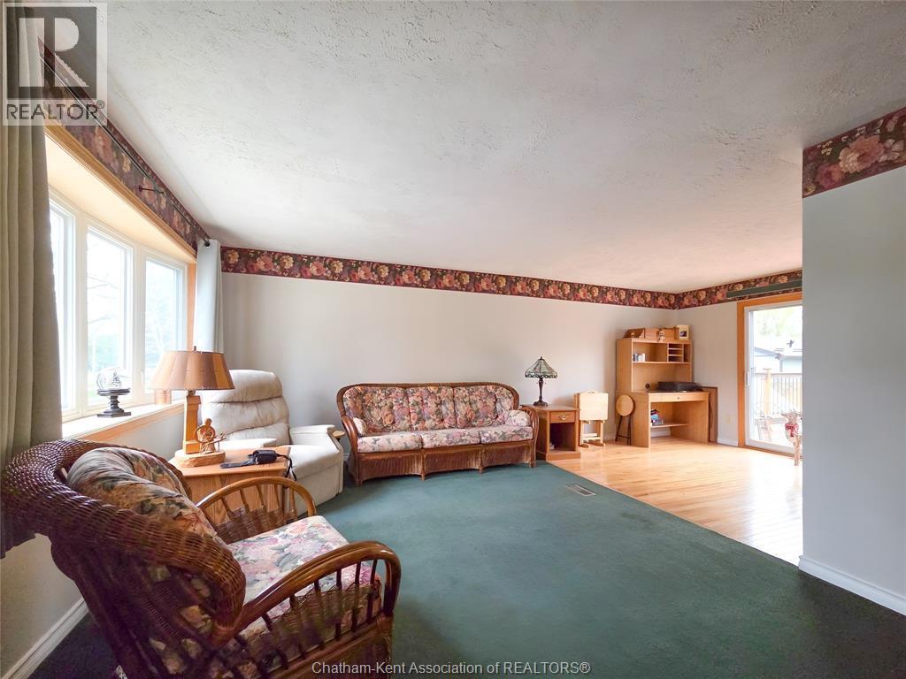 426 Victoria AVENUE - 10