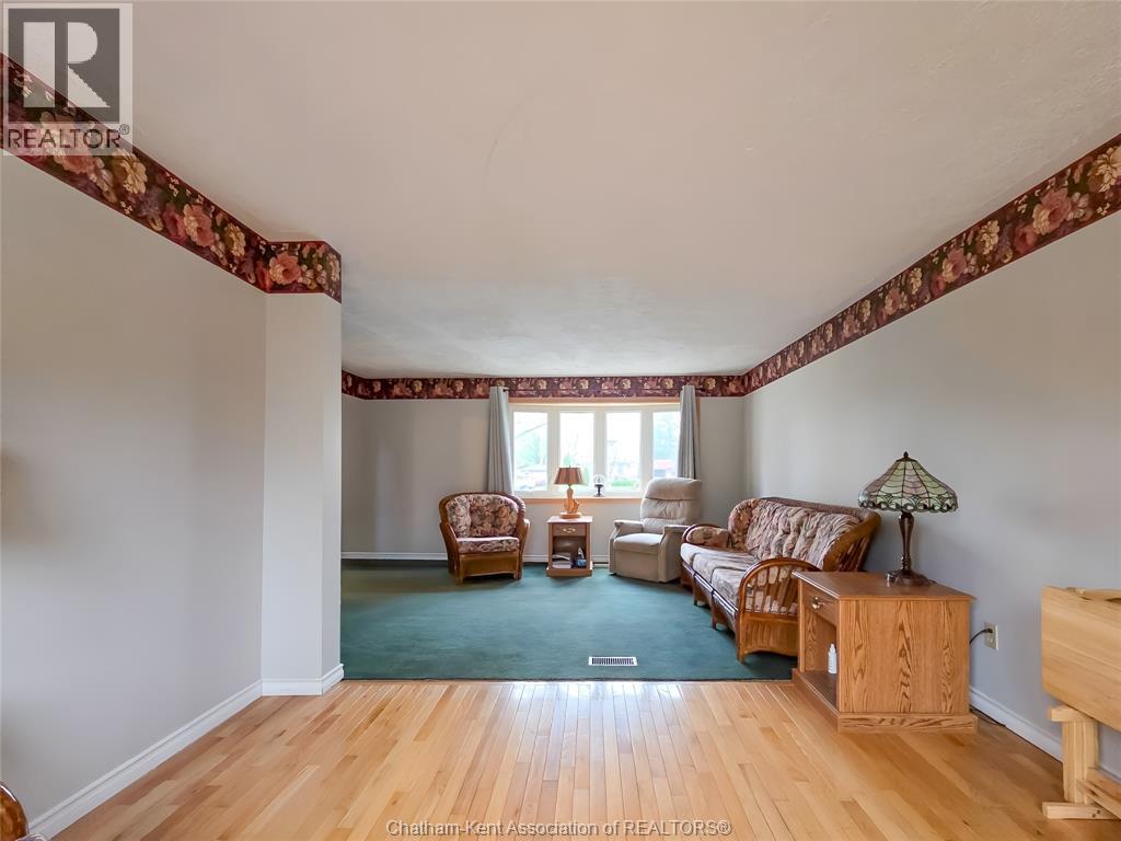 426 Victoria AVENUE - 14