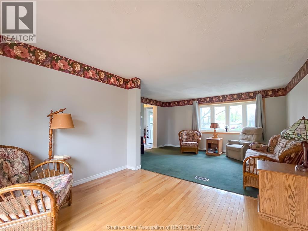 426 Victoria AVENUE - 13