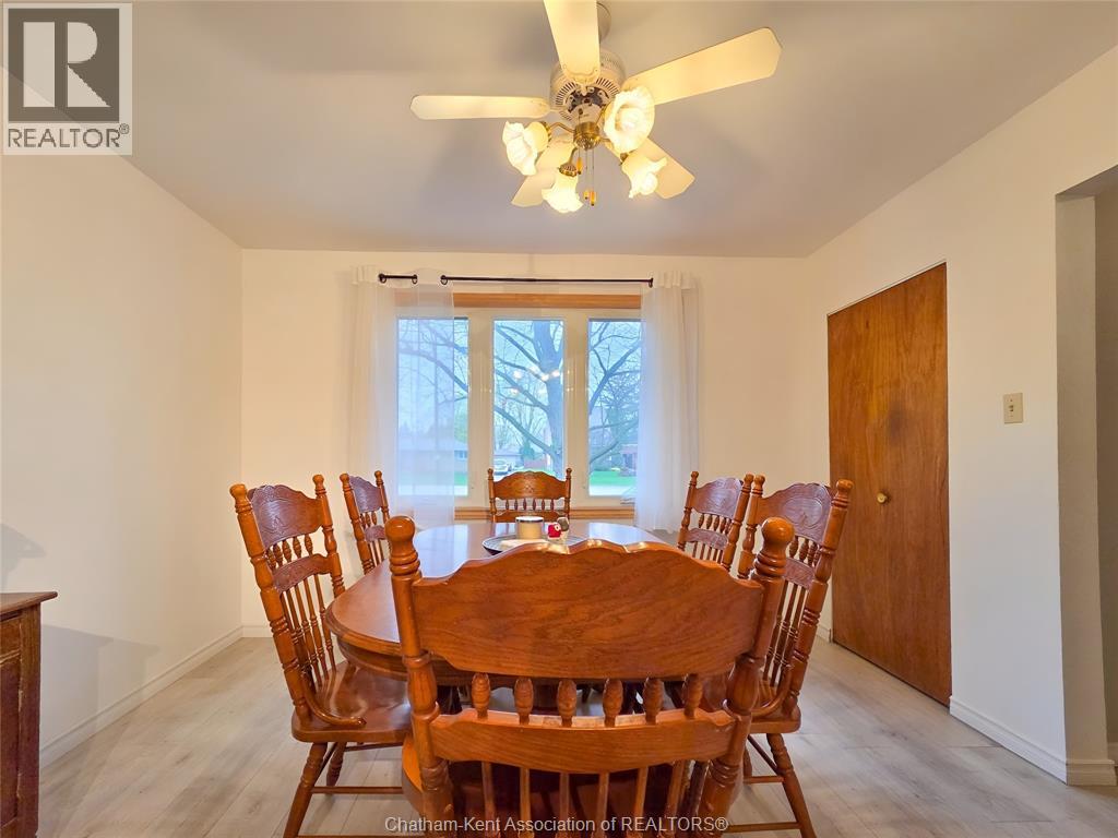 426 Victoria AVENUE - 21