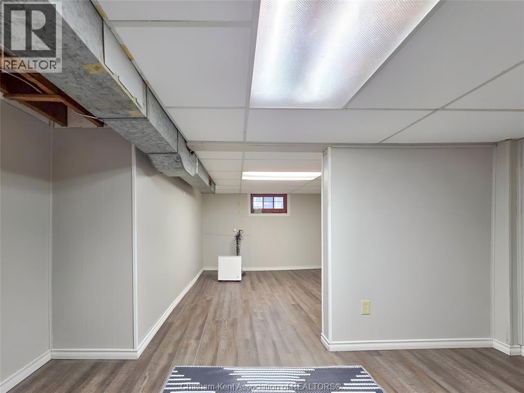 426 Victoria AVENUE - 26