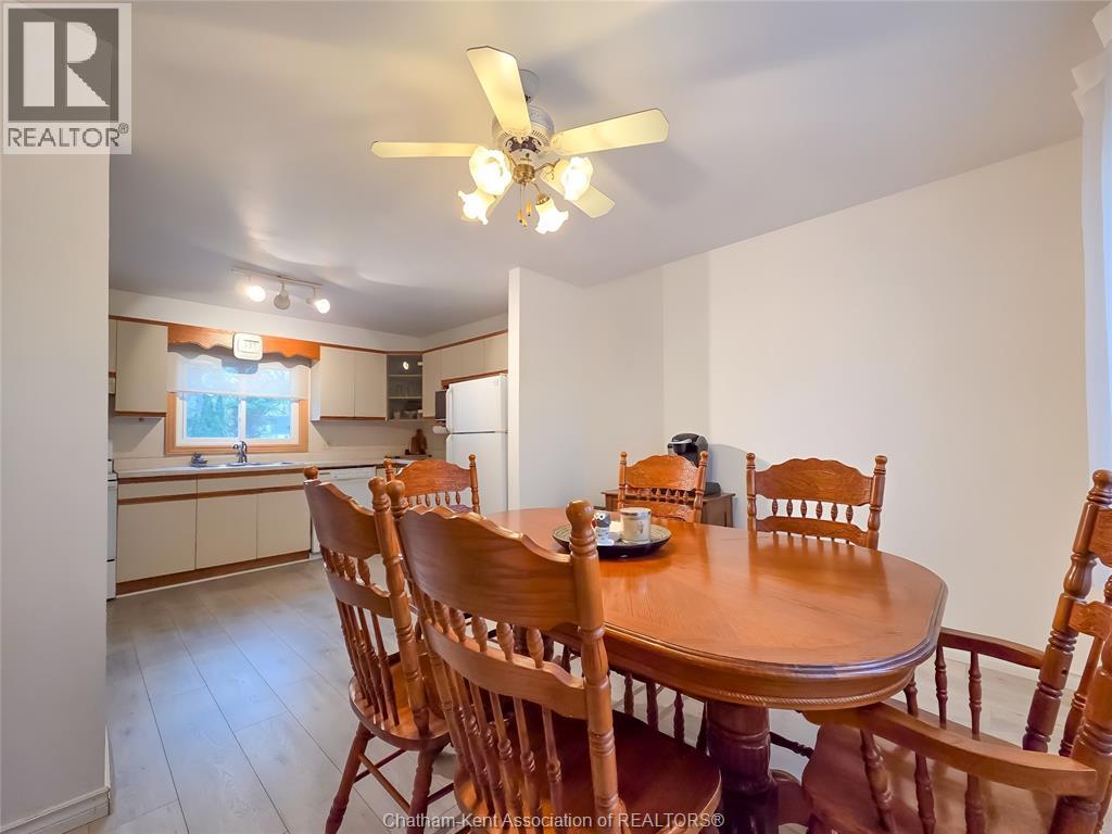 426 Victoria AVENUE - 25